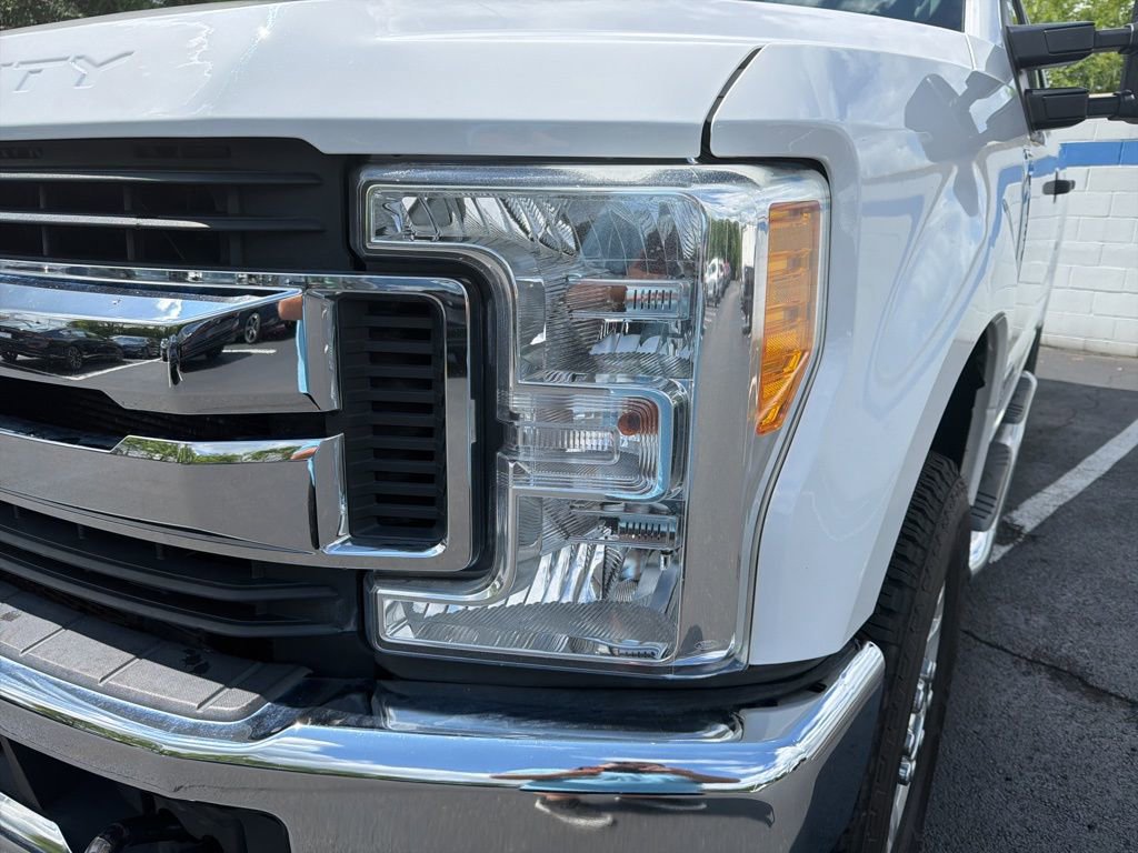 Used 2017 Ford F250 XLT AWD/4WD image 9