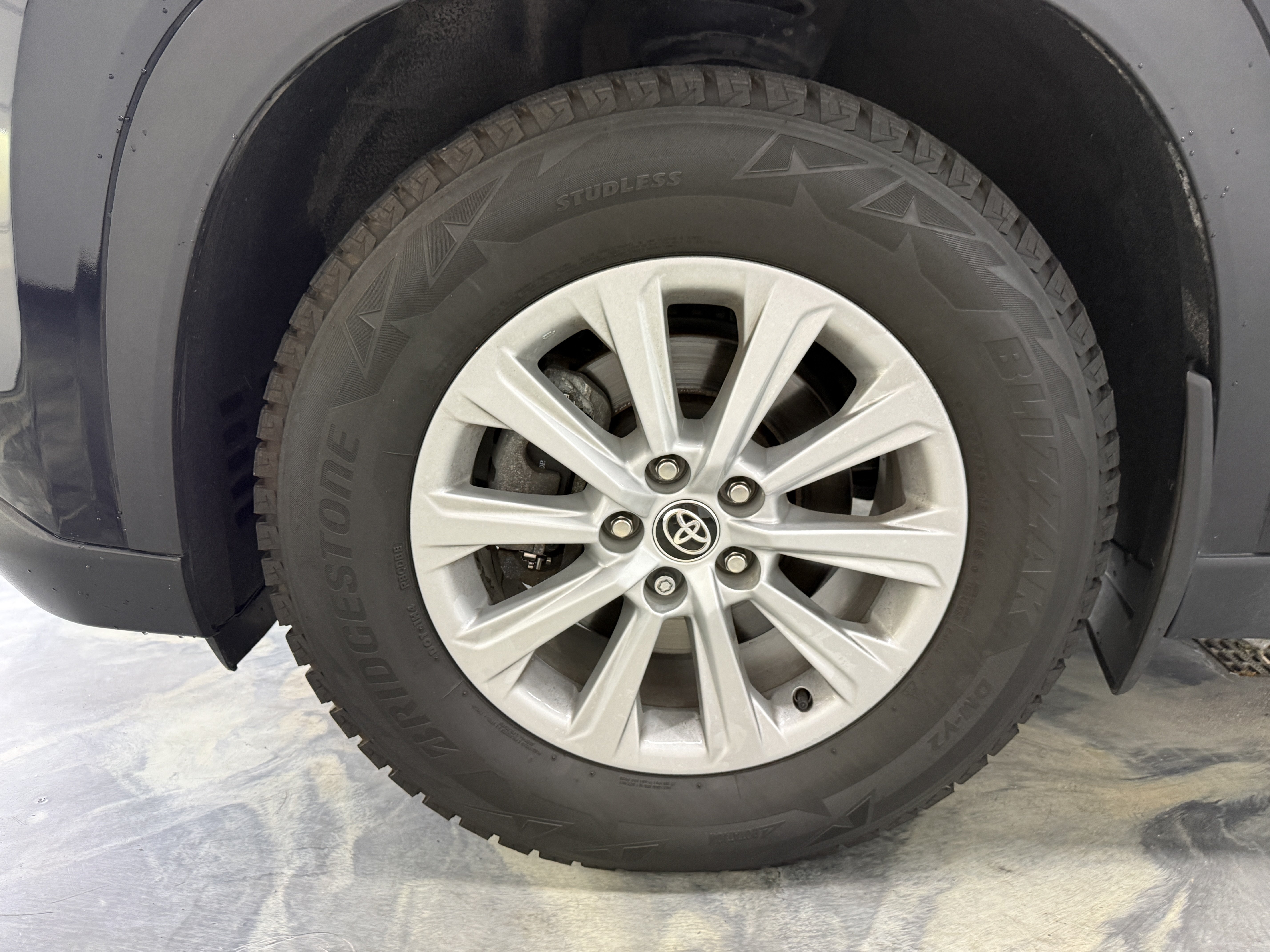 Used 2024 Toyota Grand Highlander AWD image 27