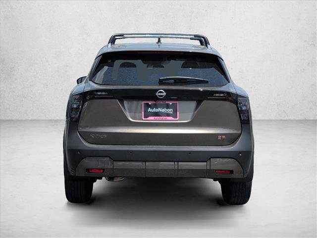New 2025 Nissan Kicks SR w/ Illumination Package FWD image 6