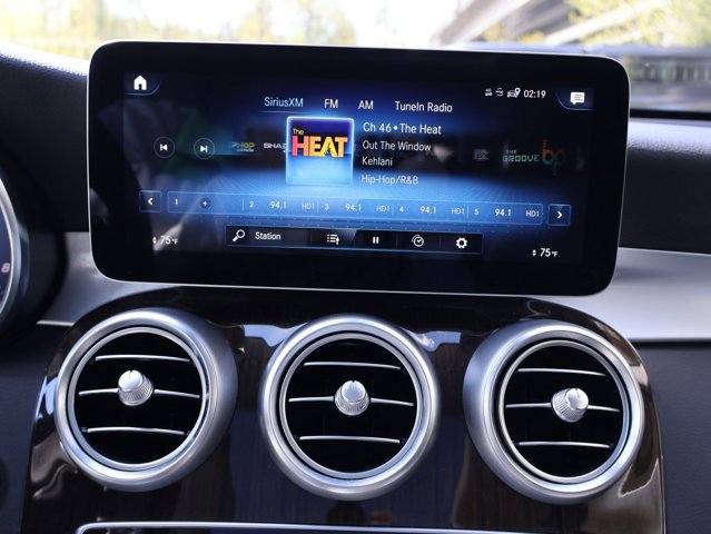 Used 2021 Mercedes-Benz GLC 300 4MATIC image 16