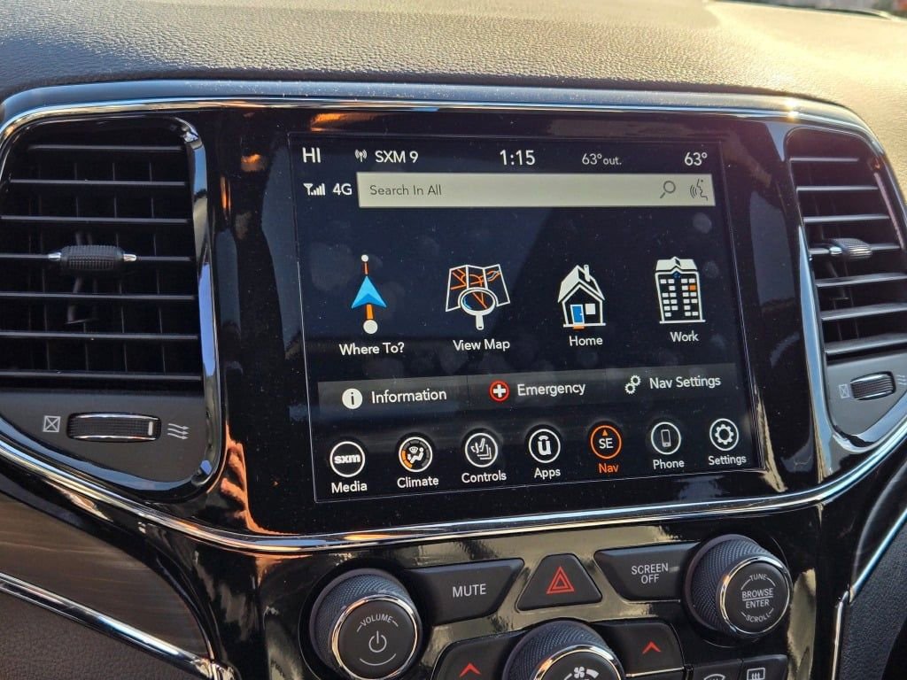 Certified 2022 Jeep Grand Cherokee Limited w/ Trailer Tow Group IV image 22