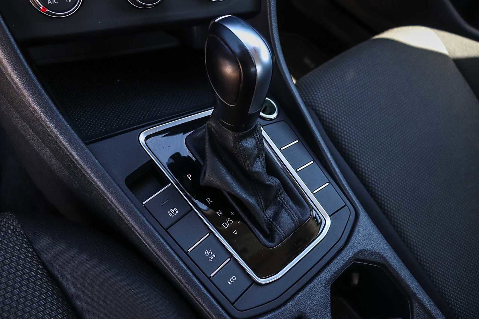 Used 2019 Volkswagen Jetta S w/ Driver Assistance Package image 20