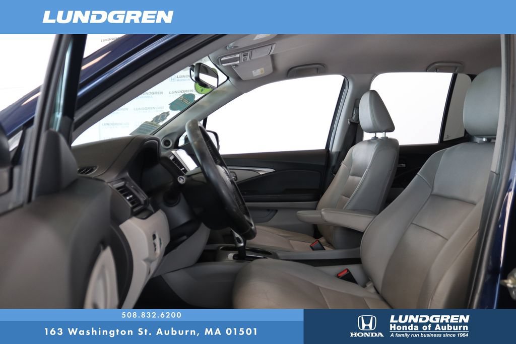 Used 2017 Honda Ridgeline RTL-T image 10