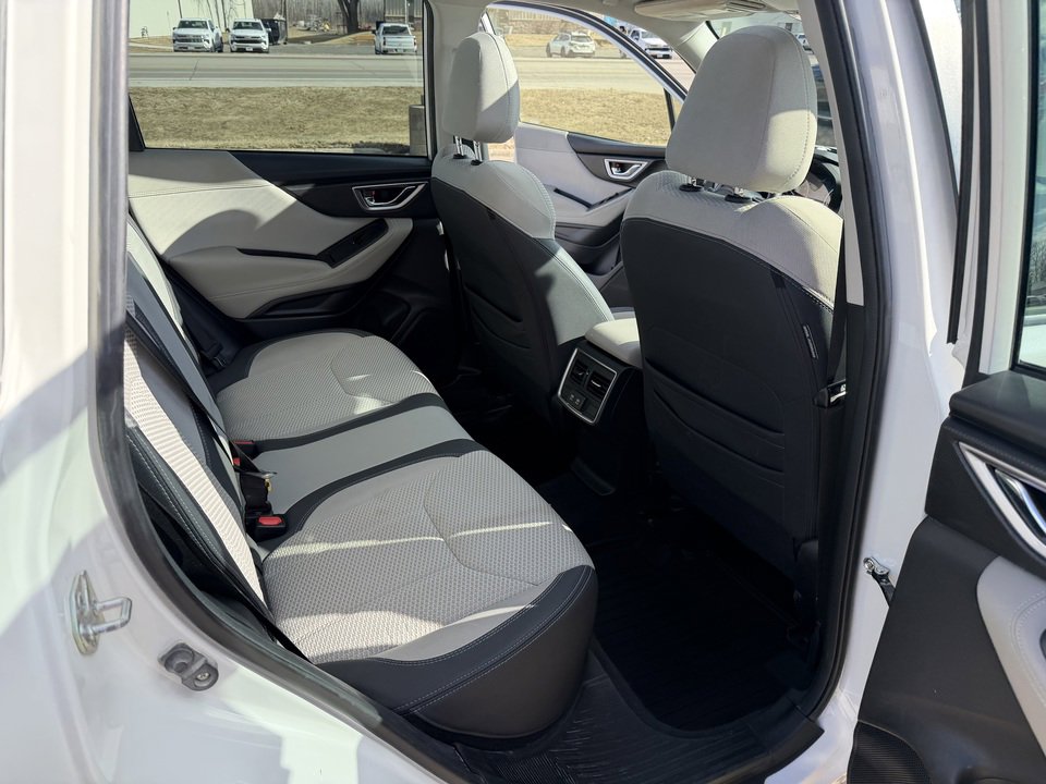 Used 2023 Subaru Forester Premium image 19