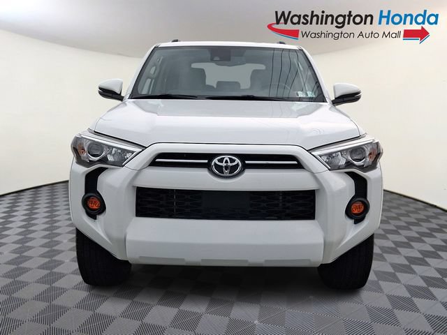 Used 2021 Toyota 4Runner SR5 Premium w/ Moonroof Package AWD/4WD image 2