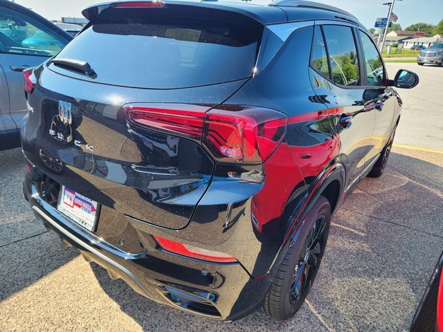 New 2026 Buick Encore GX Sport Touring w/ Advanced Technology Package image 3
