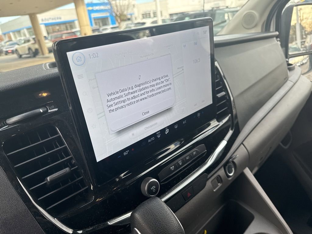 Used 2023 Ford Transit 350 XLT image 17