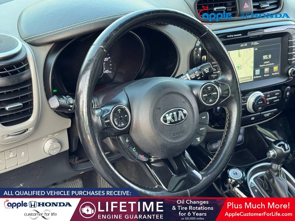 Used 2016 Kia Soul + w/ Primo Package FWD image 10