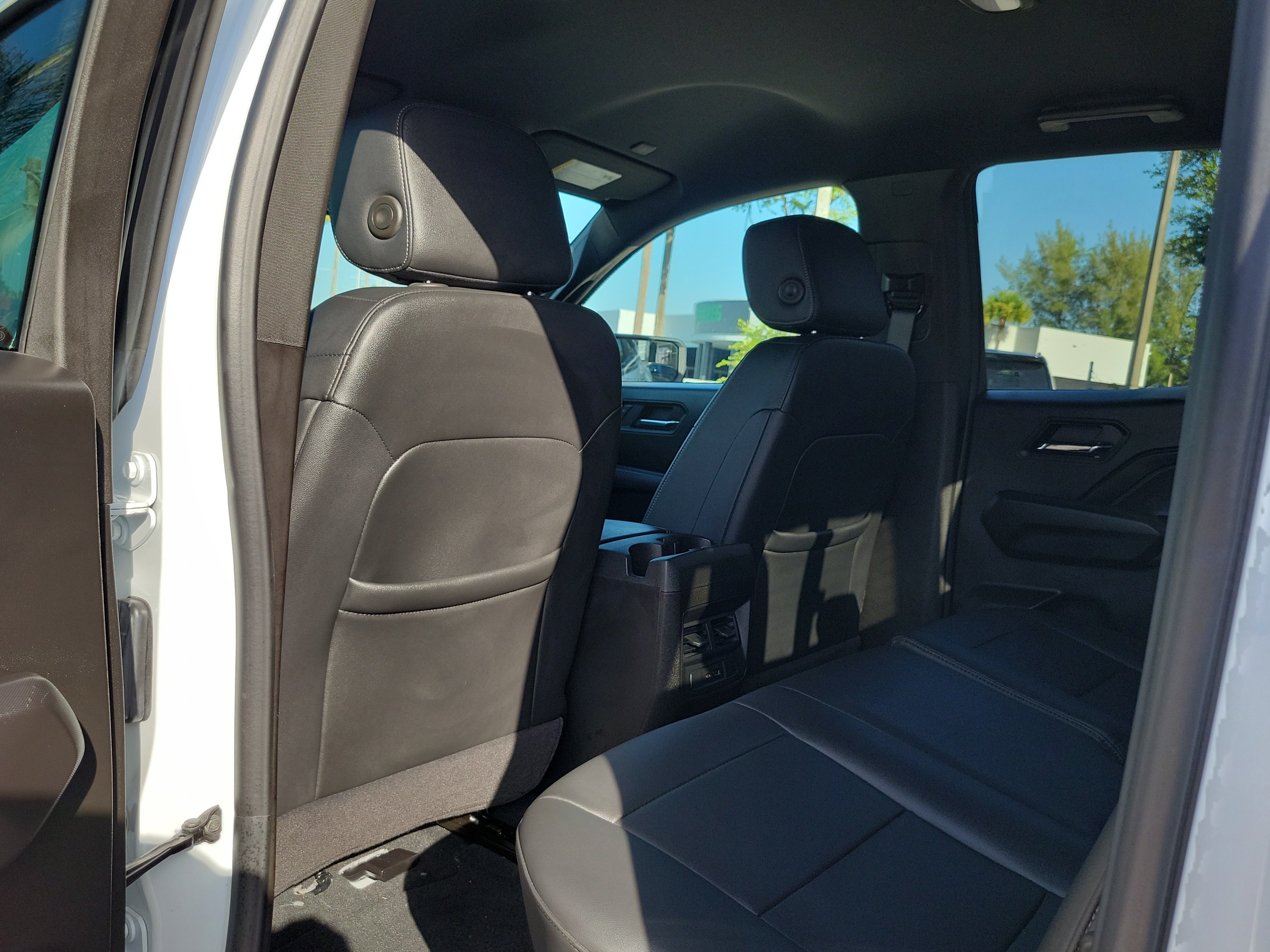 Used 2025 GMC Canyon Elevation w/ Convenience Package AWD/4WD image 15