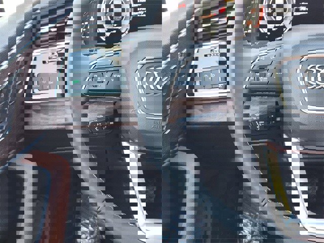 New 2026 Audi Q7 2.0T Premium image 27