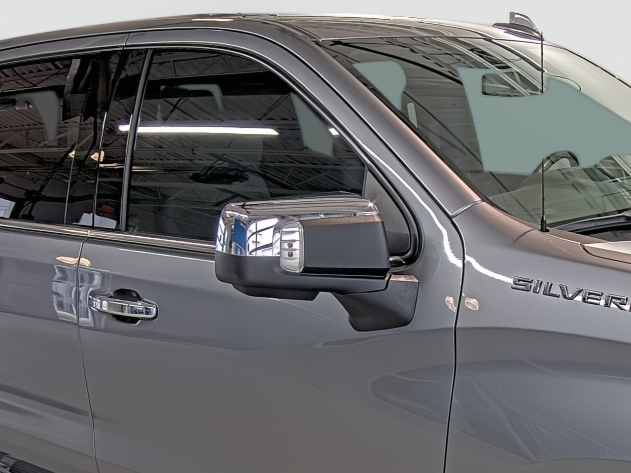 Used 2021 Chevrolet Silverado 1500 LTZ image 14