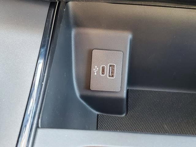 New 2025 Ford F150 Lightning Flash image 32