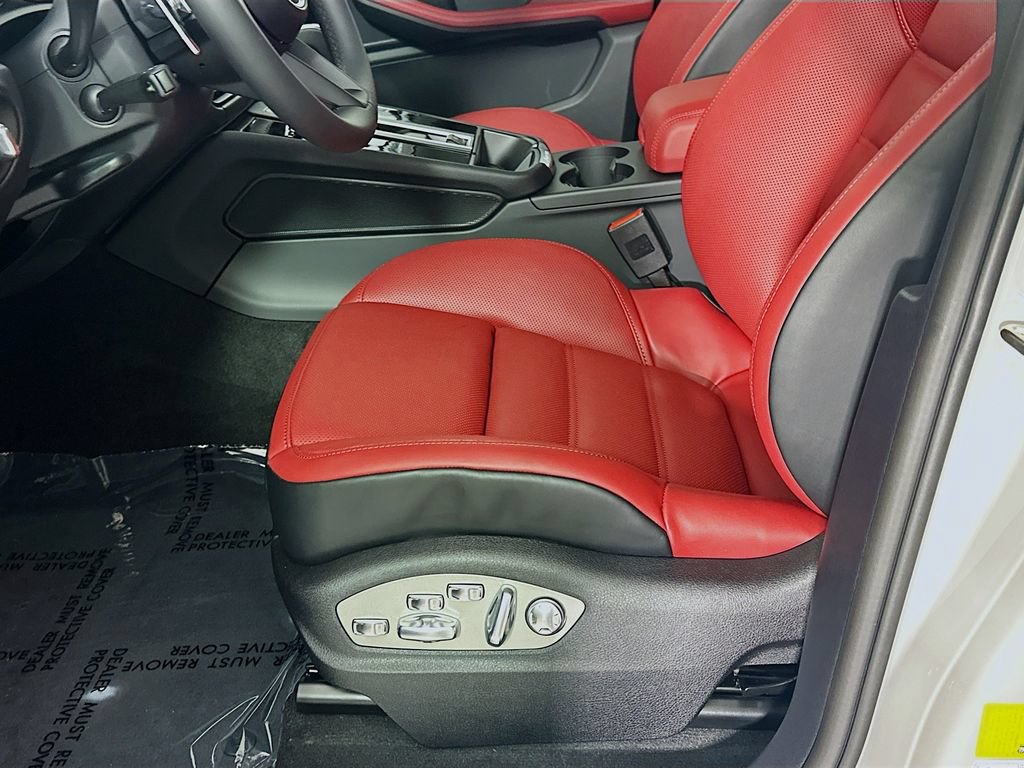 New 2026 Porsche Macan S AWD/4WD image 21