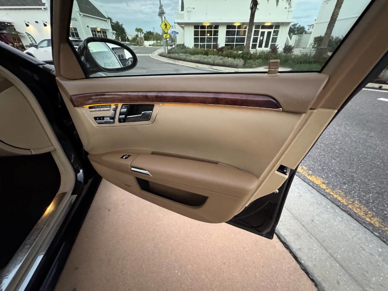 Used 2009 Mercedes-Benz S 550 image 26