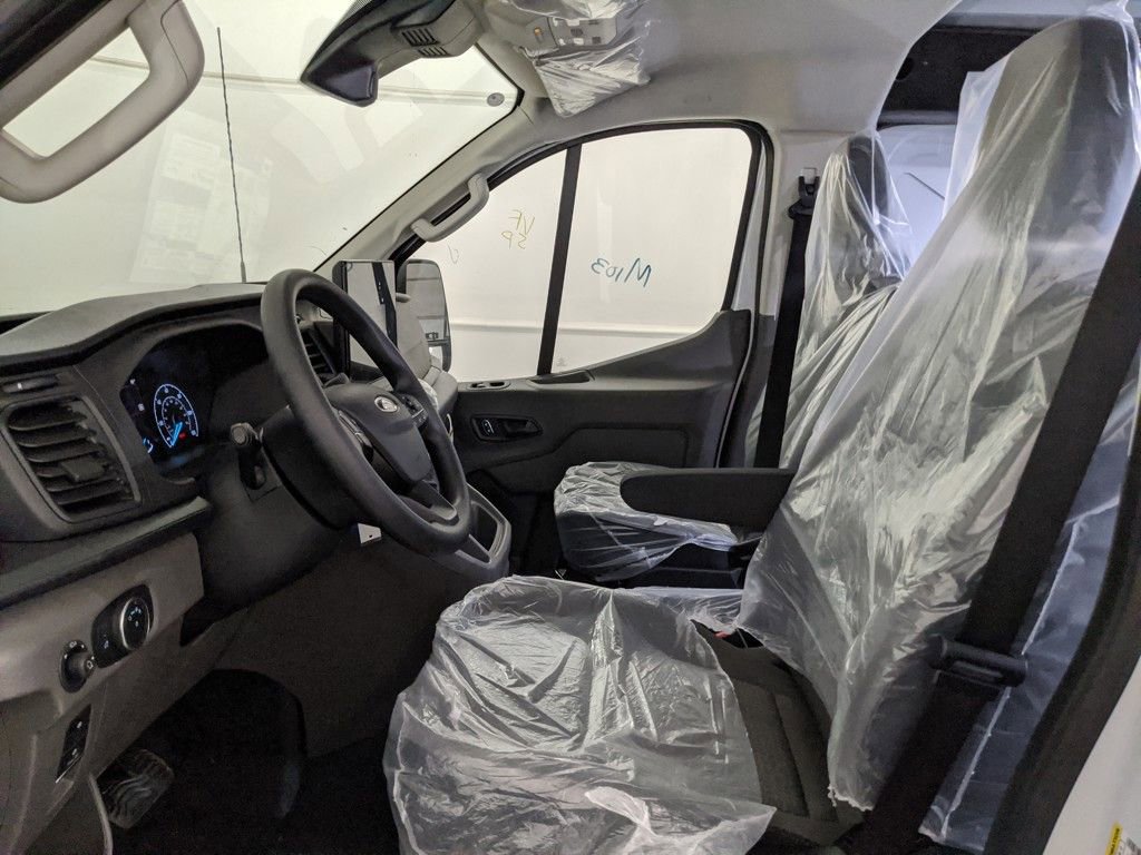 New 2025 Ford Transit 150 Low Roof image 21