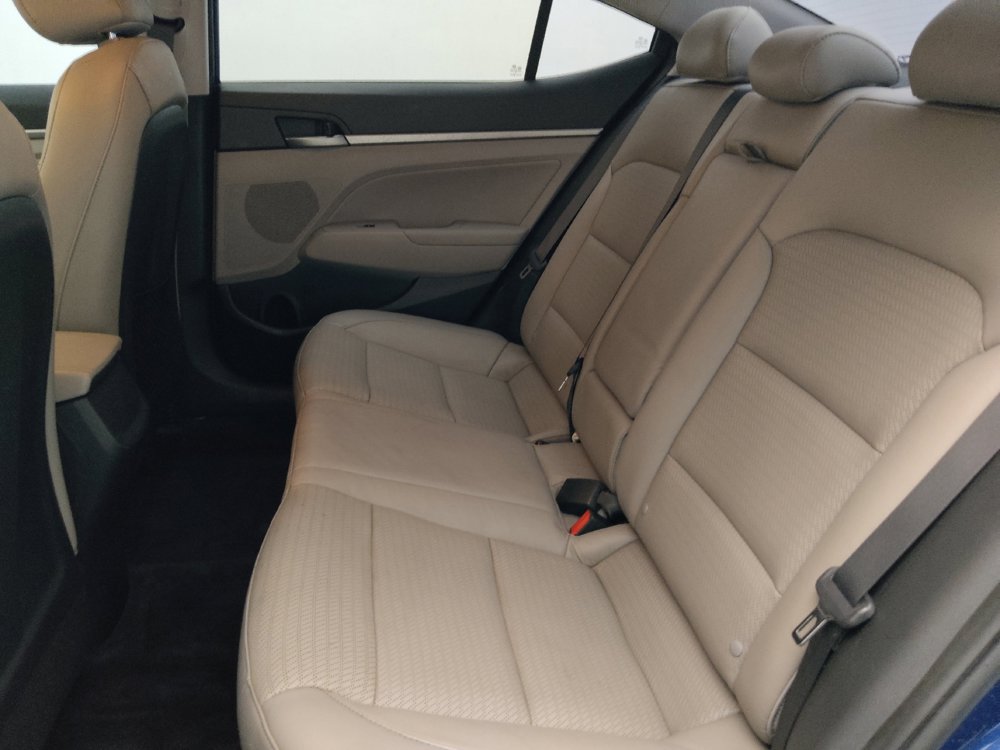 Used 2017 Hyundai Elantra Limited FWD image 18