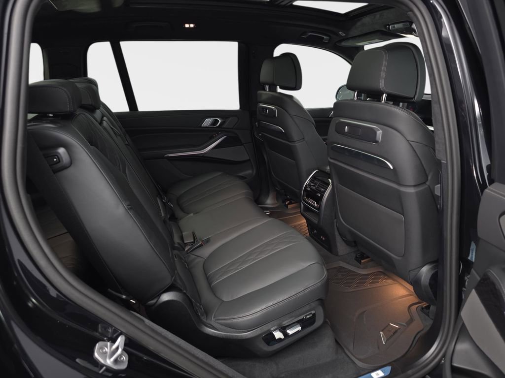 New 2026 BMW X7 xDrive40i w/ Executive Package image 11