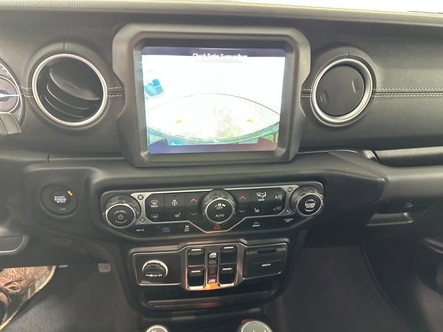 Used 2023 Jeep Wrangler Unlimited Sahara w/ Cold Weather Group image 22