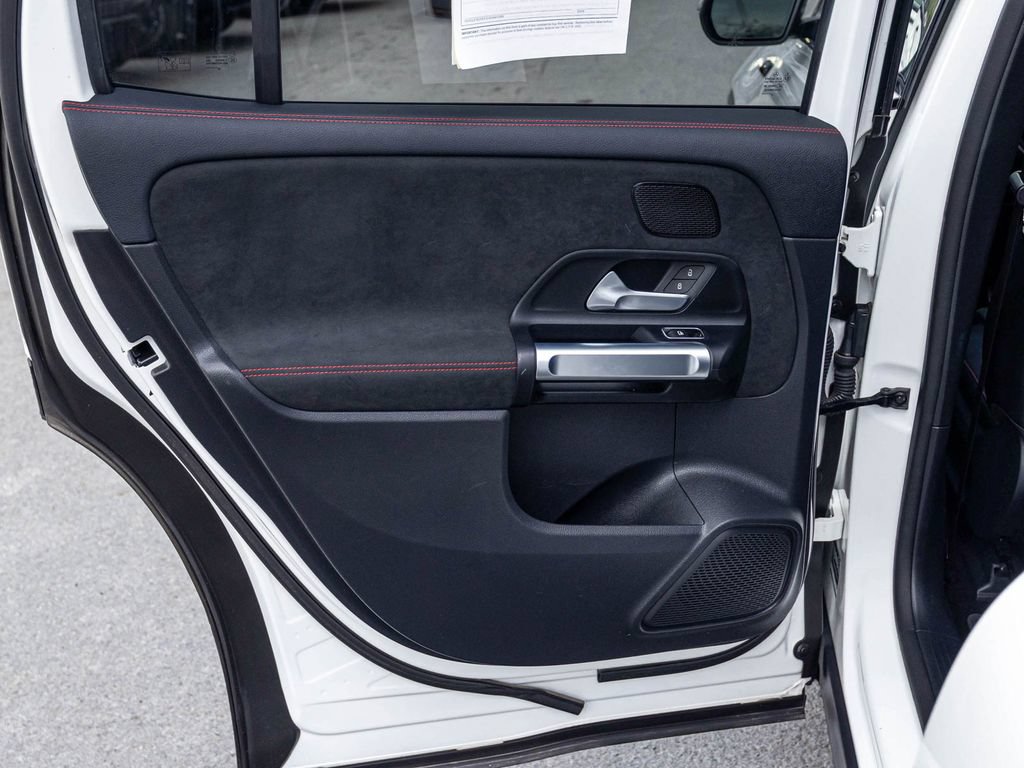 Used 2023 Mercedes-Benz EQB 350 4MATIC SUV image 14