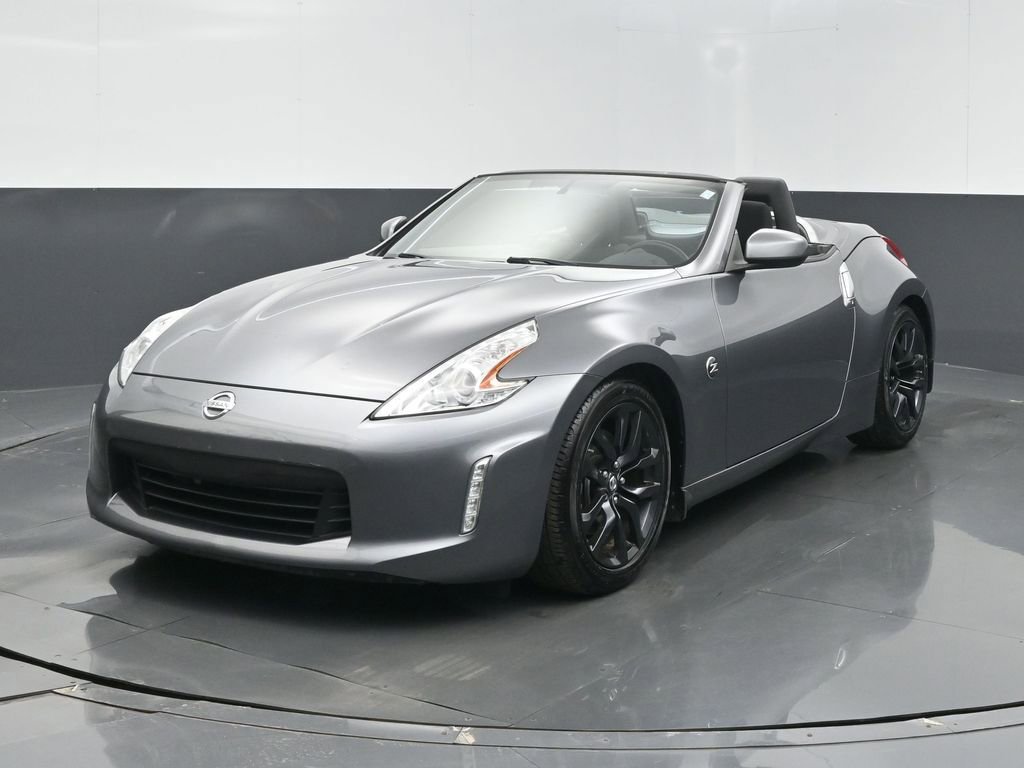 Used 2016 Nissan 370Z Roadster image 7