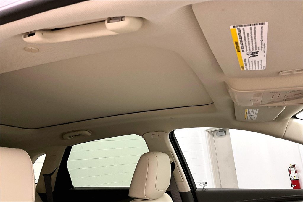 New 2026 Cadillac XT5 Premium Luxury w/ Driver Assist Package FWD image 23