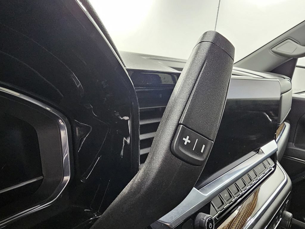 Used 2024 Chevrolet Silverado 1500 LT AWD/4WD image 35