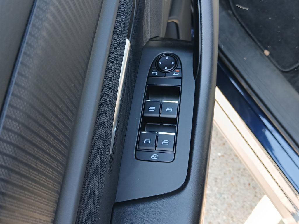 Used 2025 MAZDA CX-90 3.3 Turbo w/ Select Package image 11