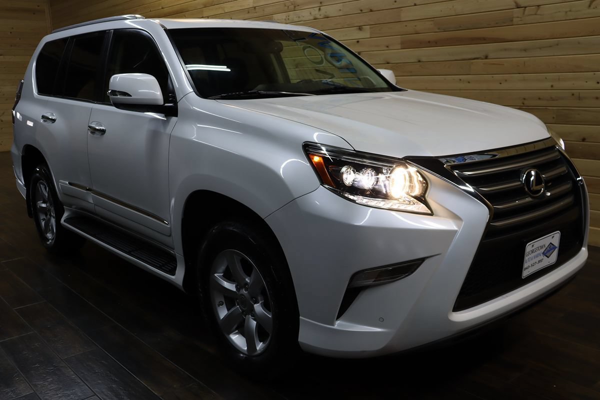 Used 2017 Lexus GX 460 w/ Navigation Package AWD/4WD image 2