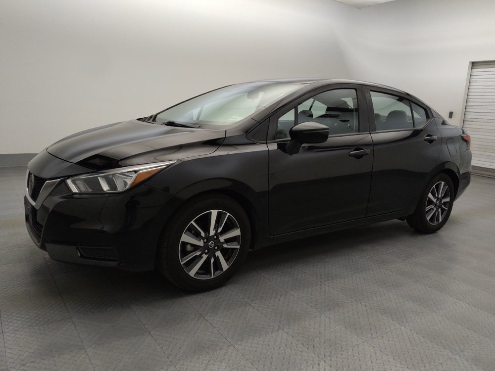 Used 2021 Nissan Versa SV FWD image 2