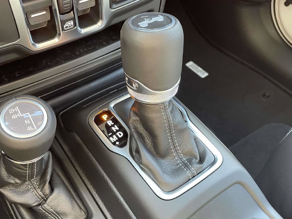 New 2027 Jeep Wrangler Unlimited Sahara AWD/4WD image 40