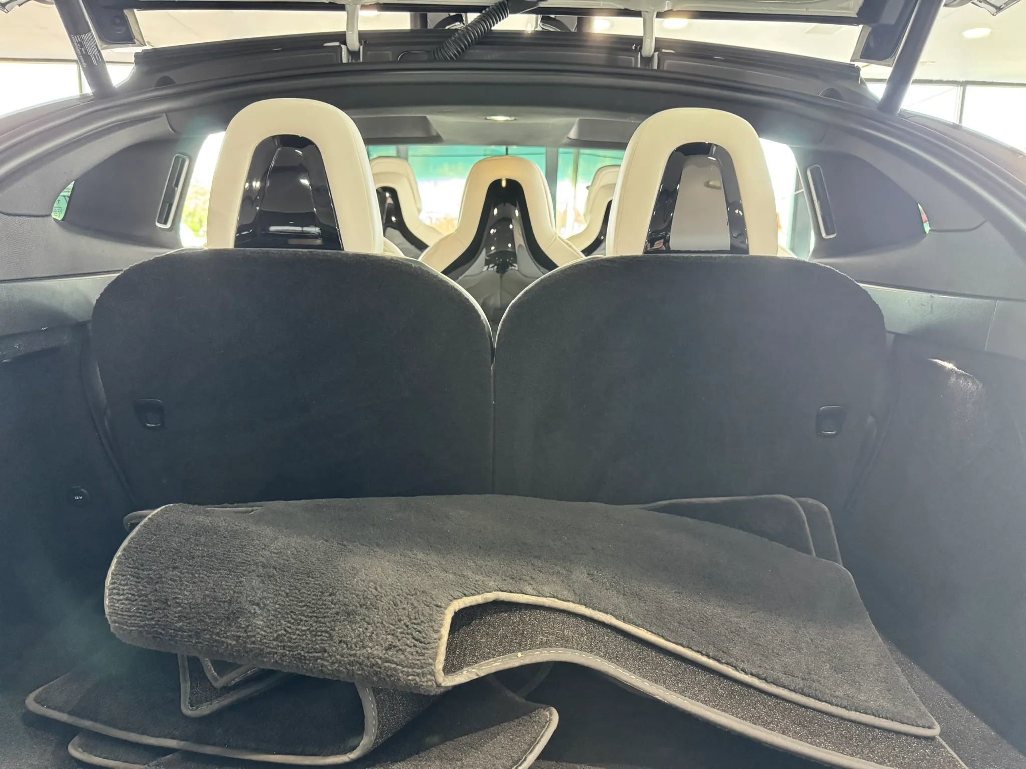 Used 2016 Tesla Model X 75D AWD/4WD image 26