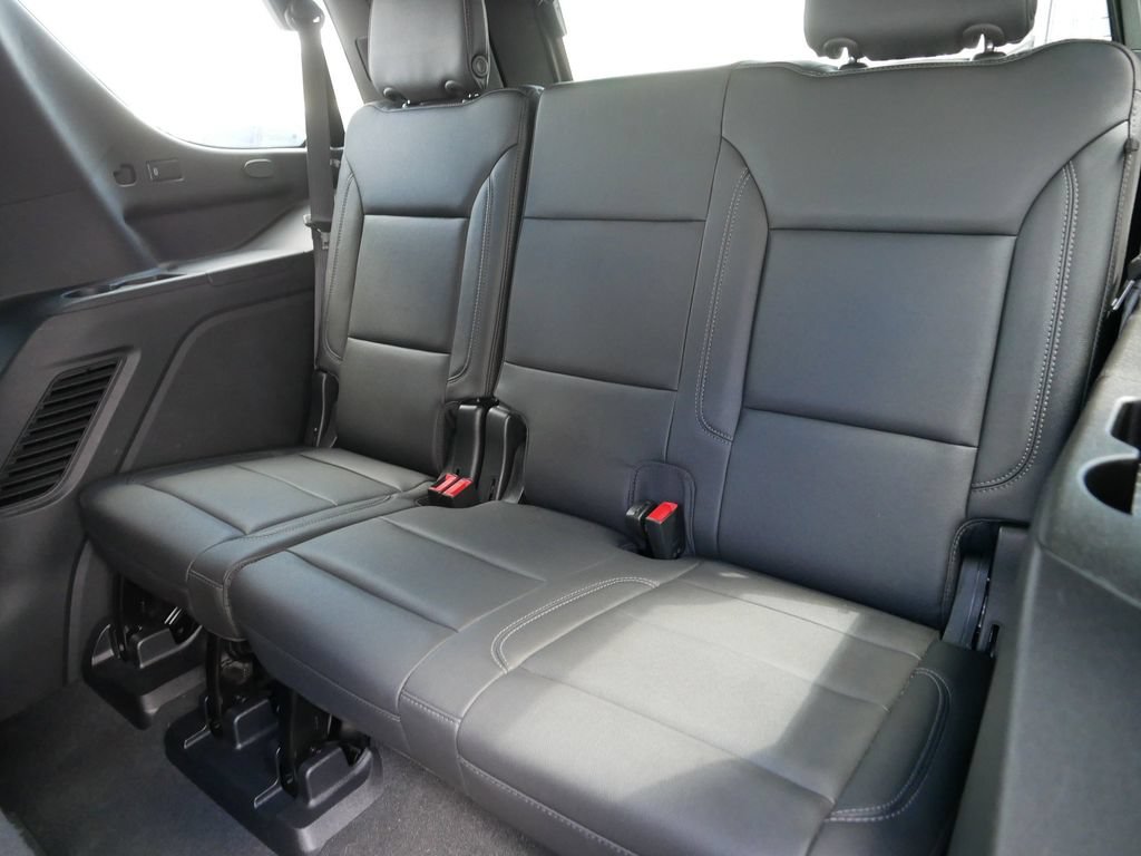 Used 2022 Chevrolet Tahoe LT AWD/4WD image 16