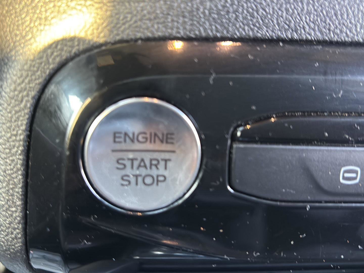 Used 2025 Ford Escape ST-Line w/ Equipment Group 301A image 16