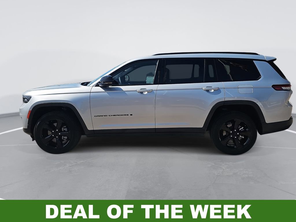 Used 2023 Jeep Grand Cherokee L Laredo image 6