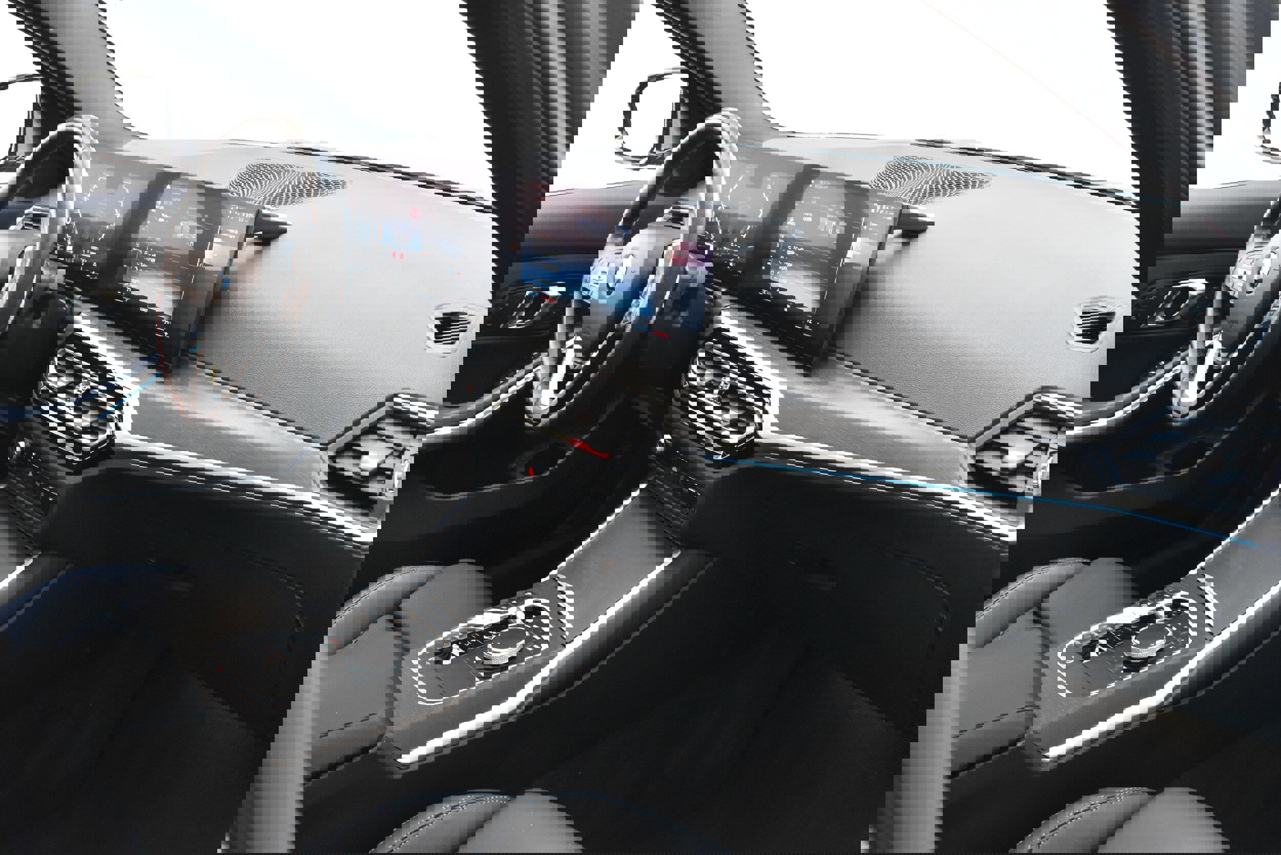 Used 2024 BMW 330i xDrive Sedan image 29