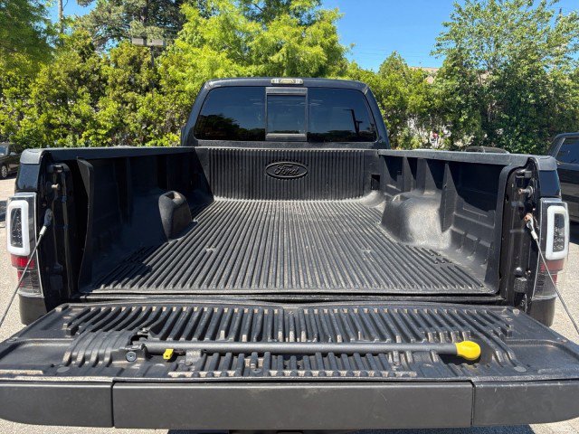 Used 2015 Ford F250 Platinum w/ FX4 Off-Road Package AWD/4WD image 17