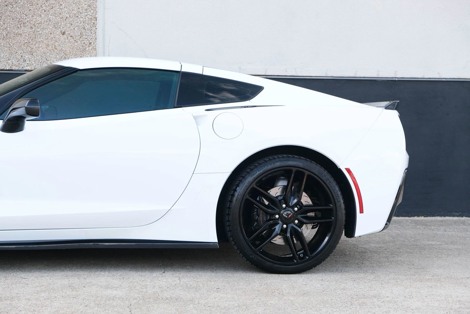 Used 2016 Chevrolet Corvette Stingray w/ 3LT w/ 3LT Preferred Equipment Group image 8