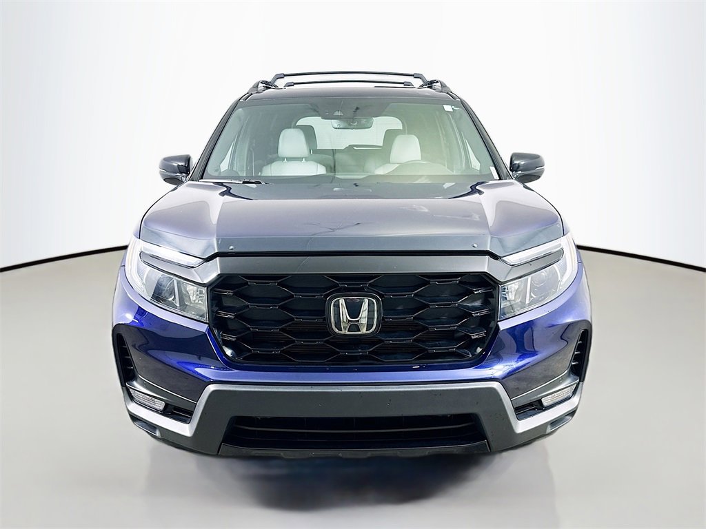 Used 2023 Honda Passport Elite image 2