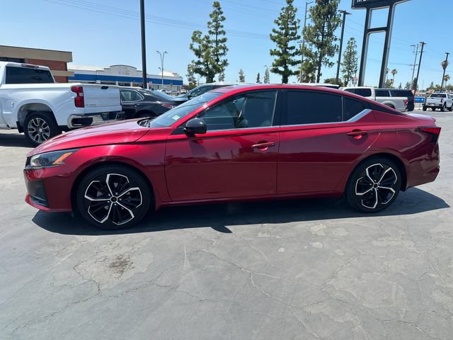 Used 2023 Nissan Altima 2.5 SR FWD image 5