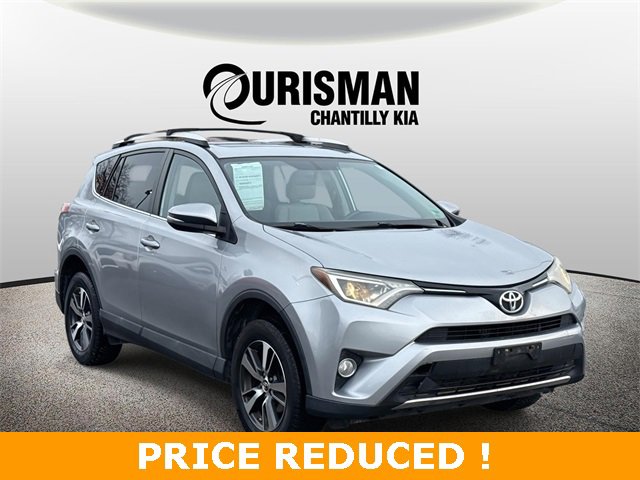Used 2016 Toyota RAV4 XLE image 1