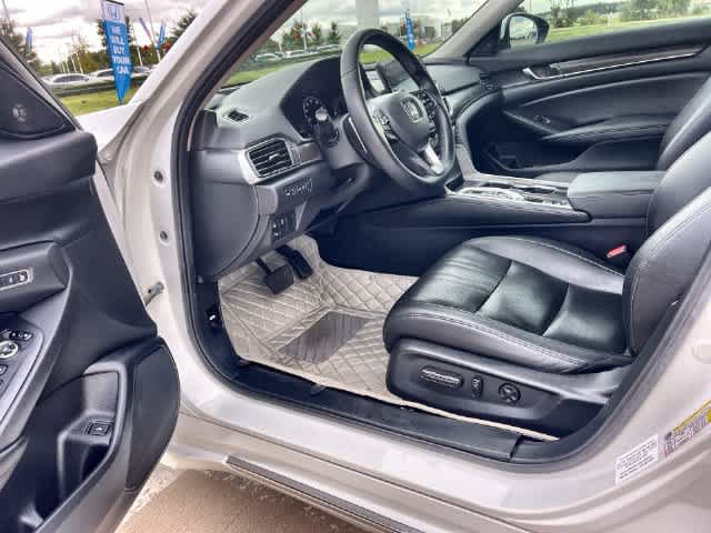 Certified 2019 Honda Accord Touring image 3