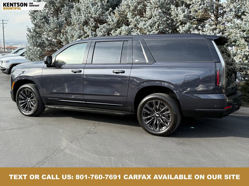 Used 2025 Cadillac Escalade ESV Sport w/ LPO, ONYX Package image 5