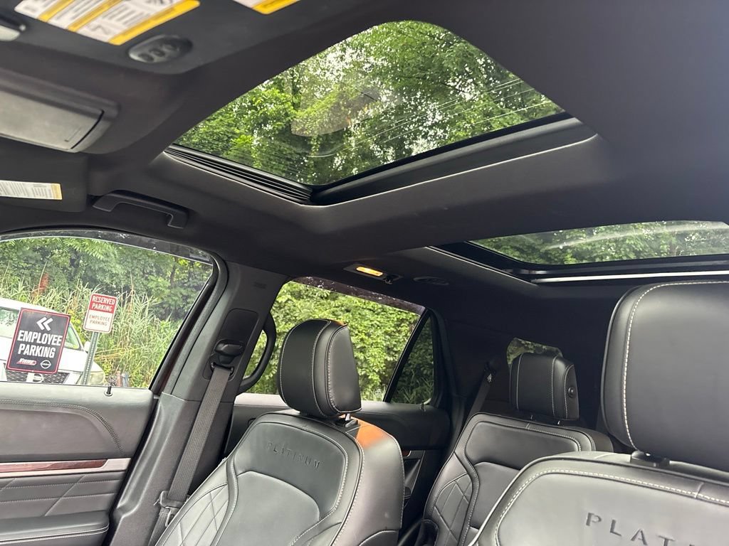 Used 2018 Ford Explorer Platinum AWD/4WD image 18