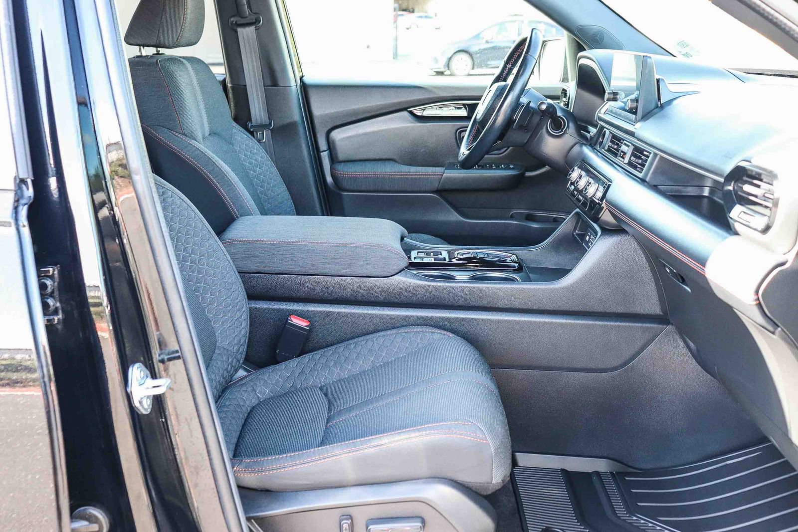 Used 2024 Honda Pilot Sport image 20
