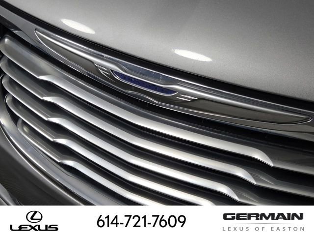 Used 2016 Chrysler Town & Country Touring w/ Driver Convenience Group FWD image 15
