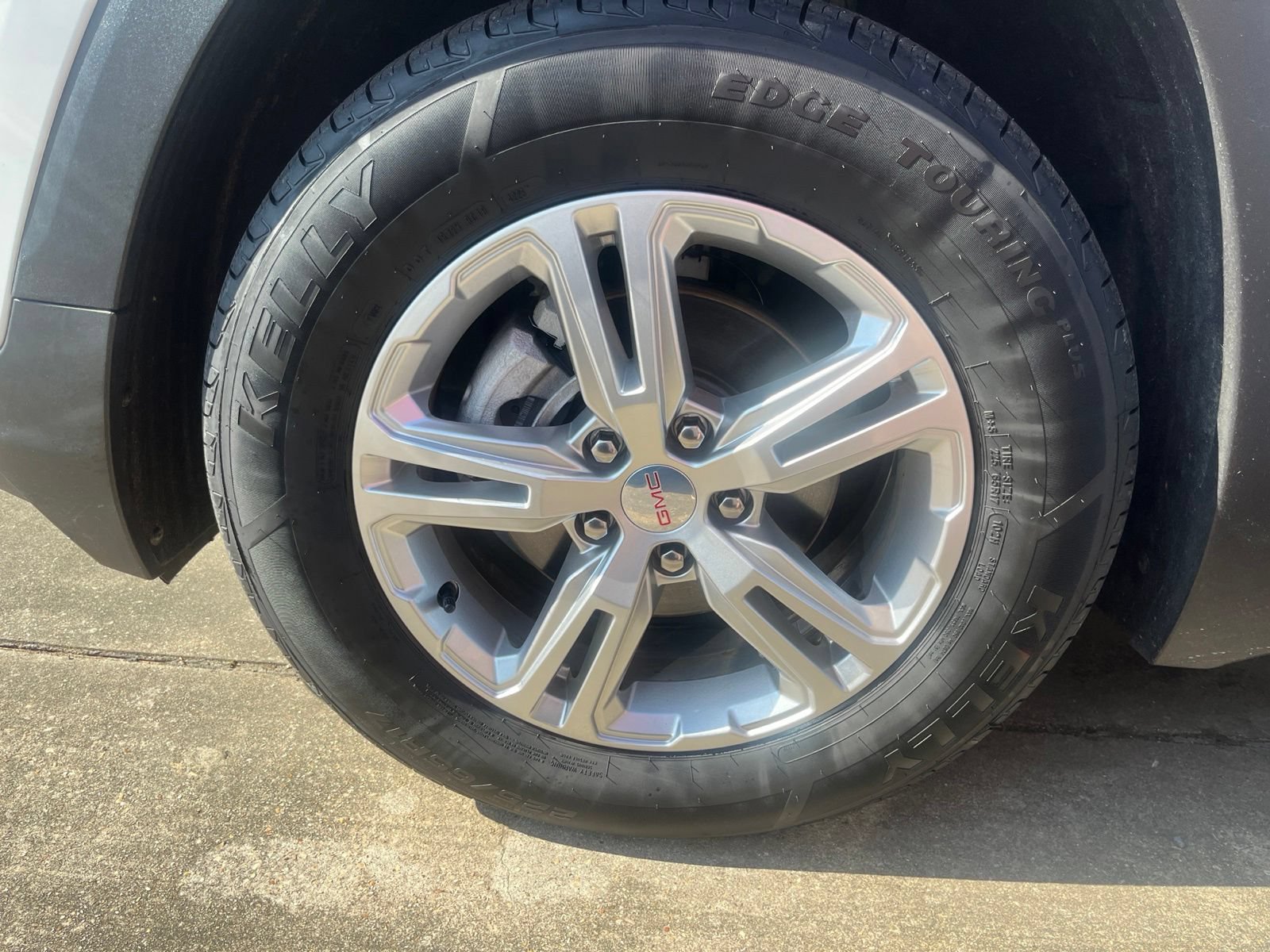 Used 2024 GMC Terrain SLE FWD image 7