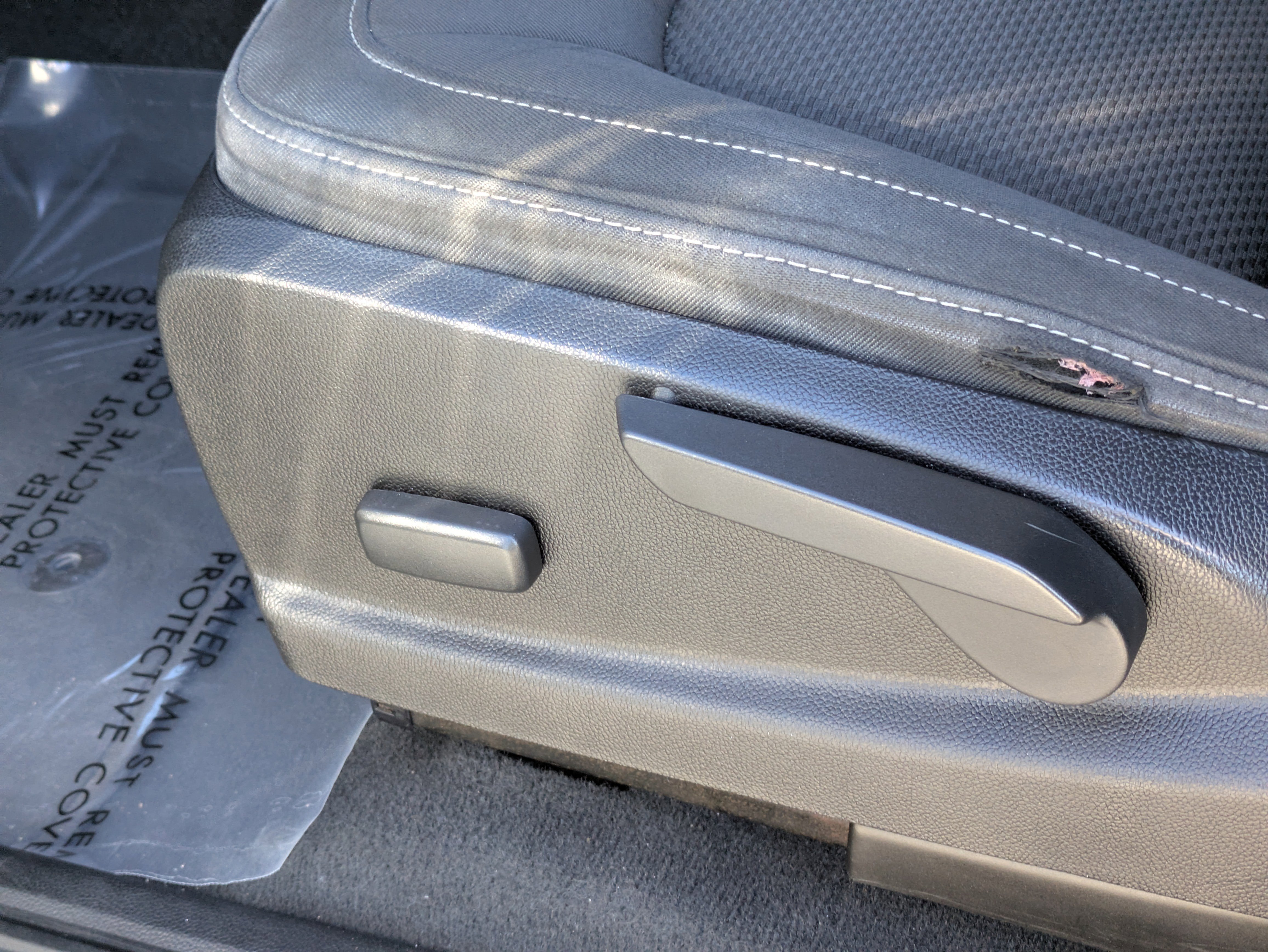 Used 2021 Chevrolet Colorado LT w/ LT Convenience Package image 21