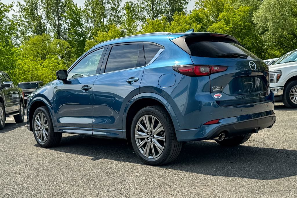 Used 2023 MAZDA CX-5 Signature AWD/4WD image 5