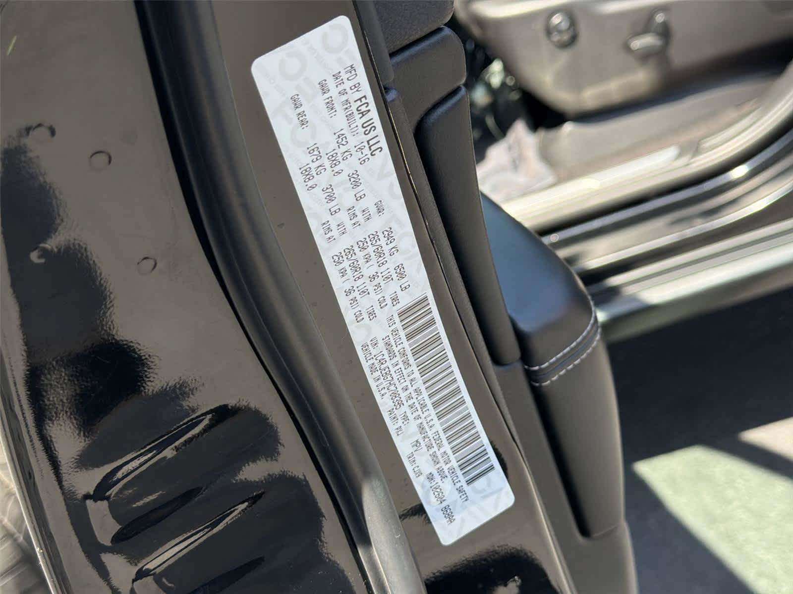 Used 2017 Jeep Grand Cherokee Limited RWD image 23