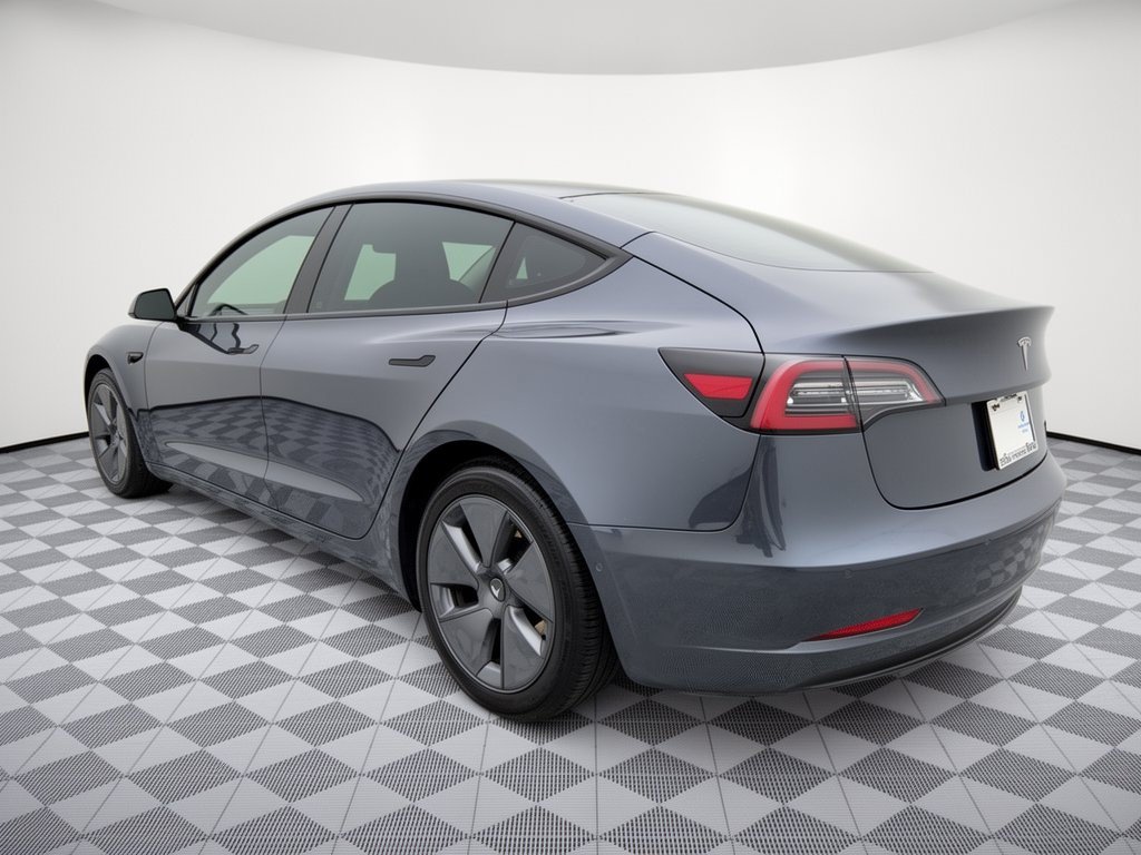 Used 2021 Tesla Model 3 Standard Range Plus RWD image 3
